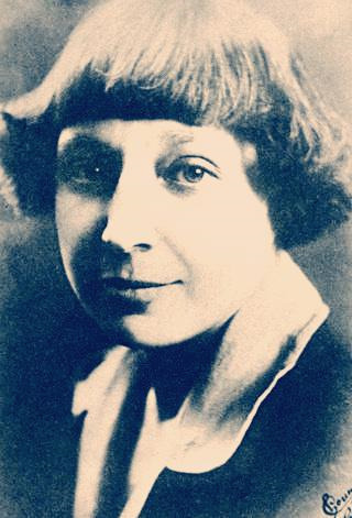 마리나 츠바타예바.jpg