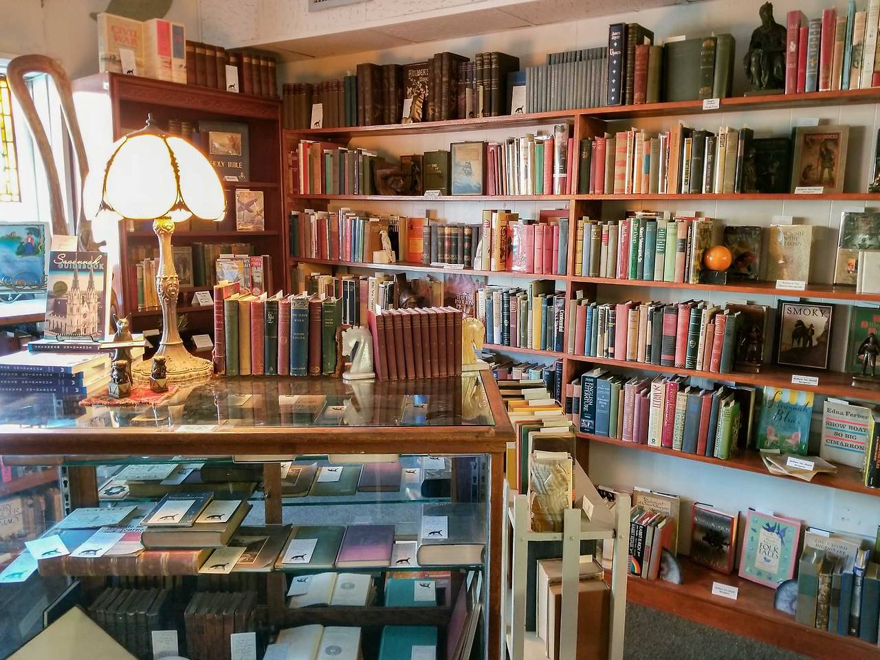 small bookstore-2.jpg