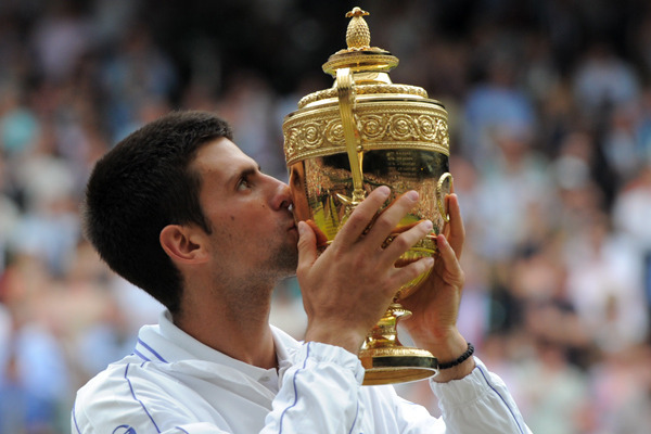 b_13_djokovic_162_aeltc_m_hangst.jpg