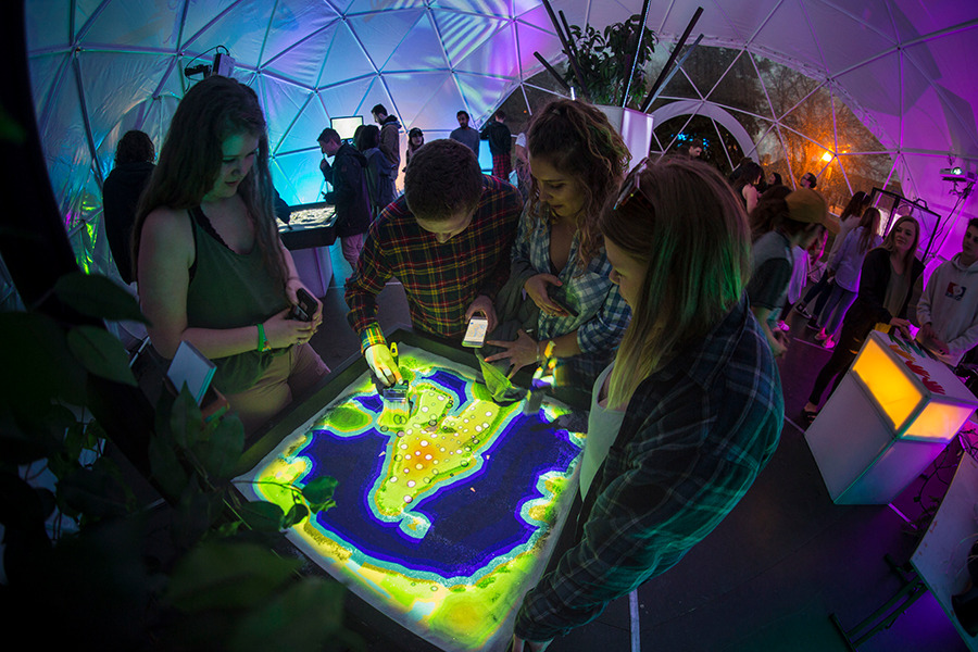 Sensebellum+sandbox+of+life+projection+mapping+augmented+reality+sand+seattle+portland+san+francisco+boid+genetic+fish+creature+dna+1.jpg