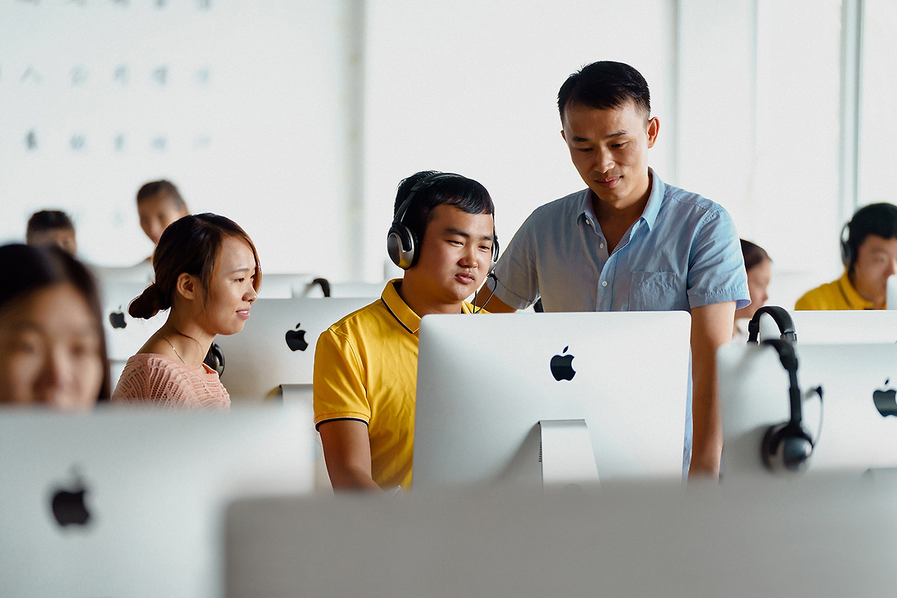 Apple-SR-Report-2019_classroom_03062019.jpg