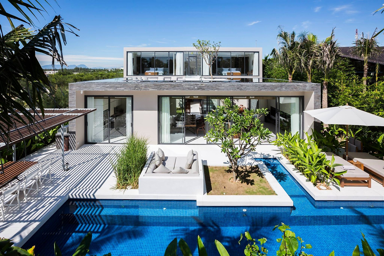 namanretreat (2).jpg