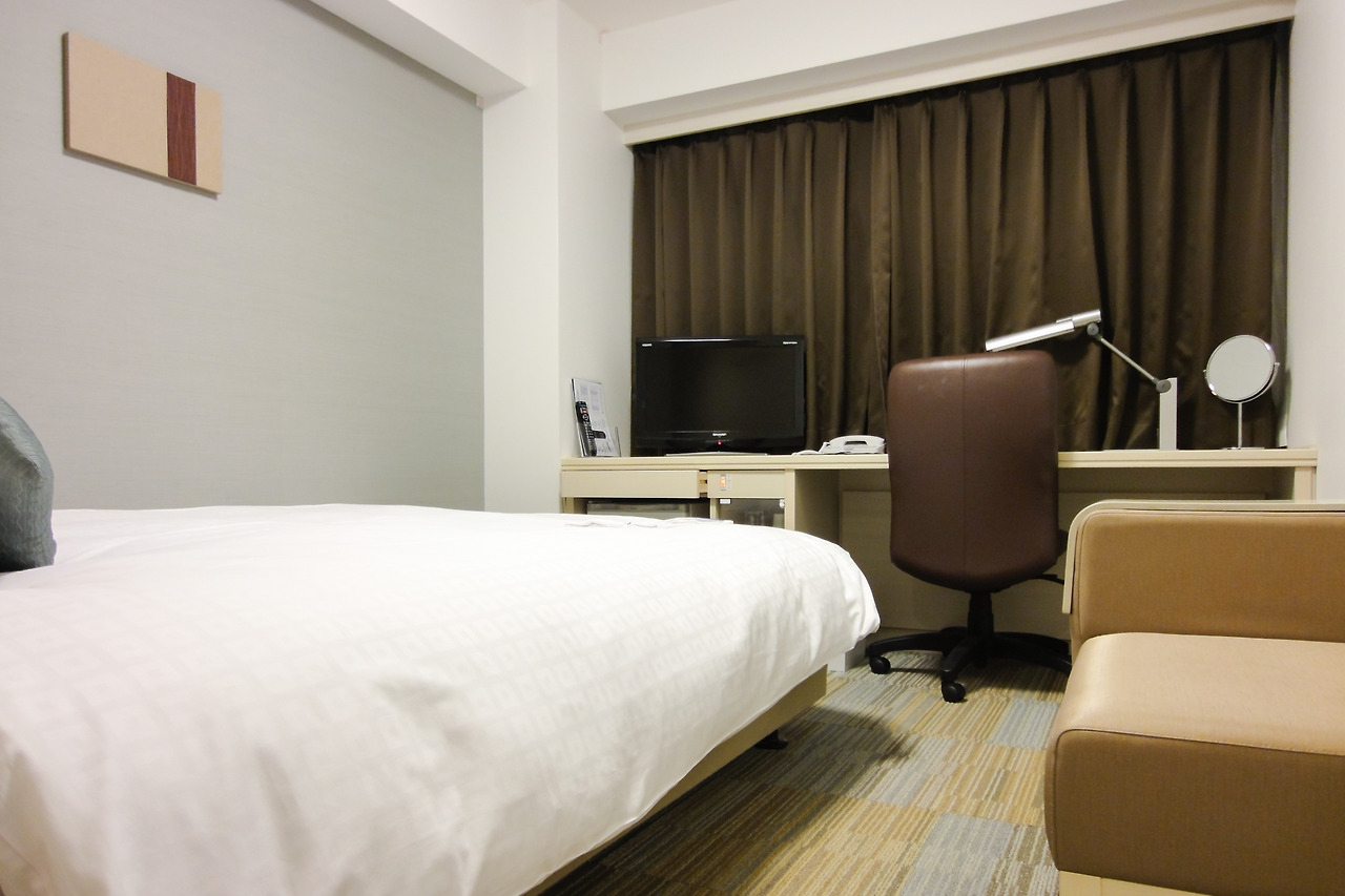 Daiwa_Roynet_Hotels_Single_bedroom_20111222-001.jpg