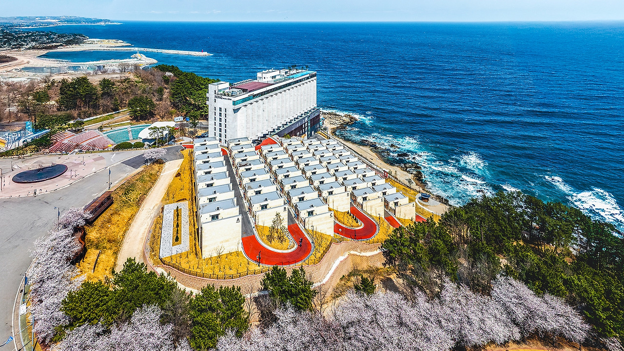 1_영덕 숙소_경북 파나크 오퍼레이티드 바이 소노1.jpg