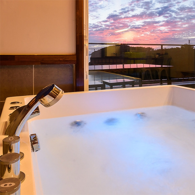 20 통영 네르하21펜션.jpg