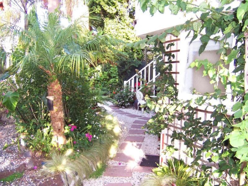 피스 앤드 플렌티 인 (2).jpg