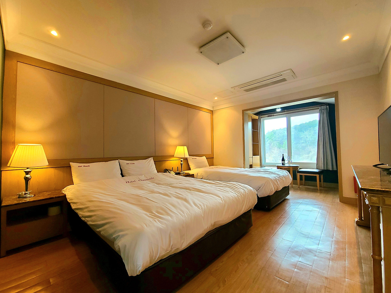 양평쉐르빌온천관광호텔 (9).jpg