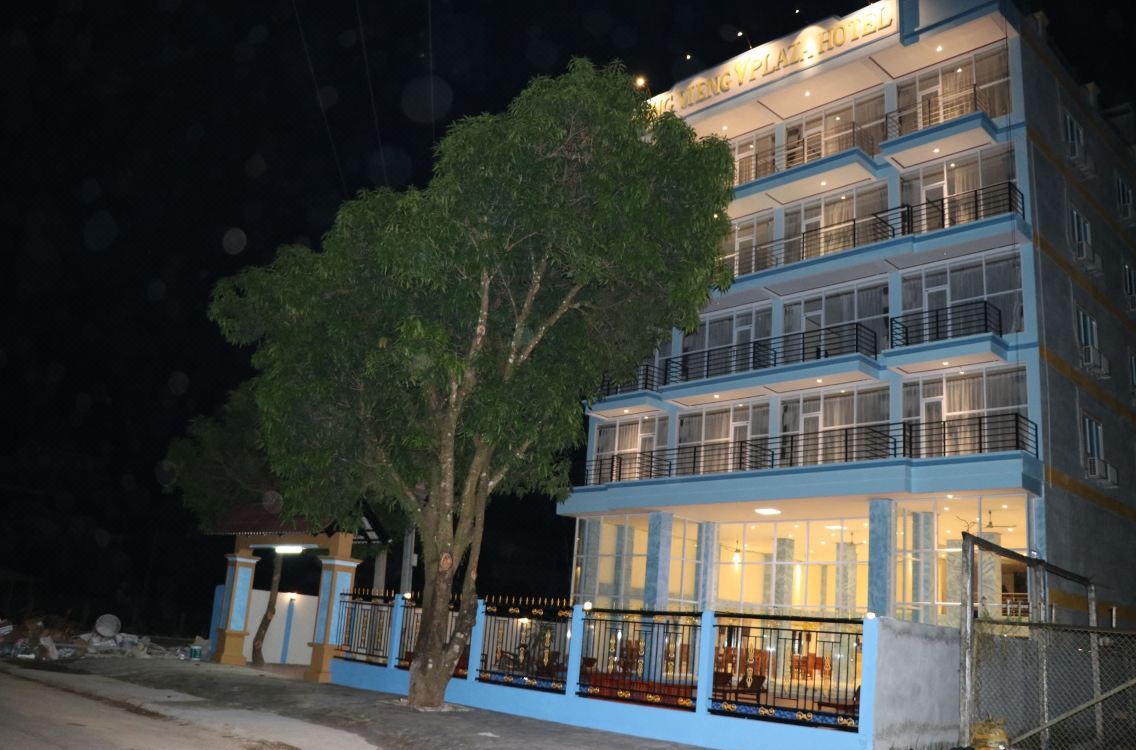 방비엥 플라자 호텔 (1).jpg