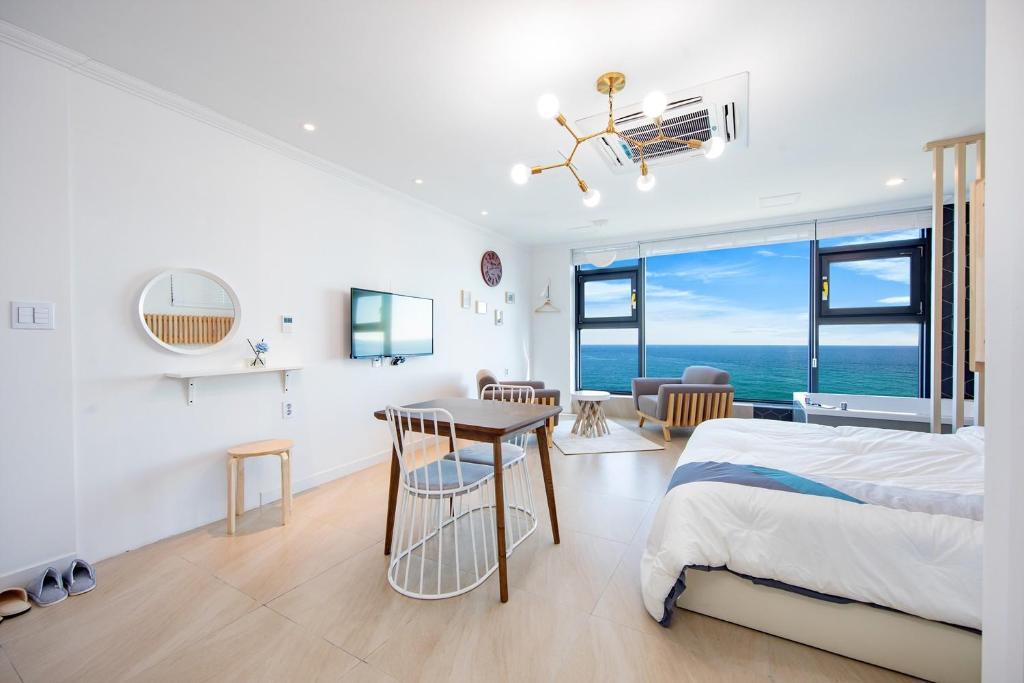 3_삼척 여행_삼척리조트_삼척 라온스파펜션 (2).jpg