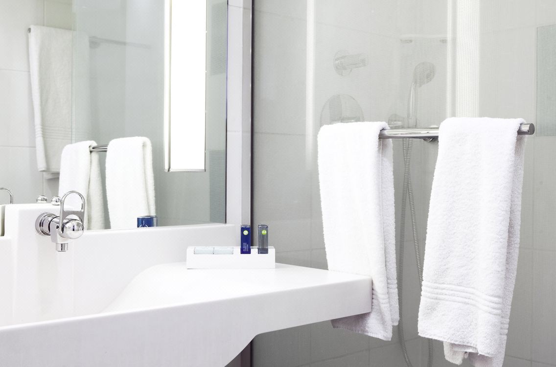 노보텔 런던 히드로 에어포트 (7).jpg