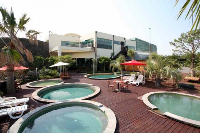 서귀포 산방산 탄산온천 힐링빌 펜션 (3).jpg