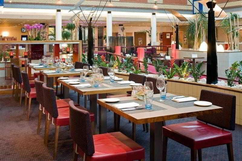 노보텔 런던 히드로 에어포트 (8).jpg