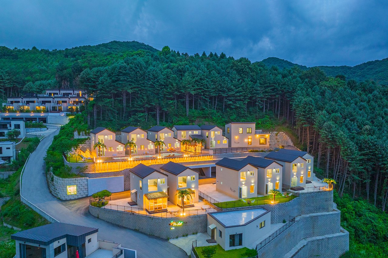 춘천스테이더힐풀빌라펜션 (2).jpg