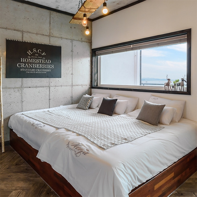 19 통영 네르하21펜션.jpg