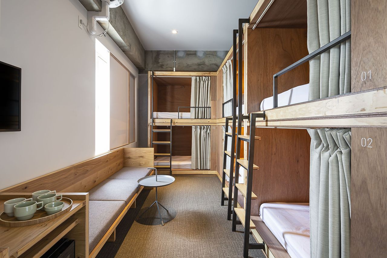 3_교토4인호텔_쓰구 교토 산조 바이 더 셰어 호텔스 (2).jpg