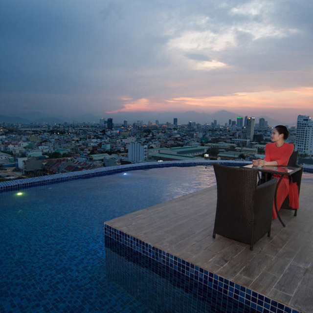 00 퀸스 핑거 호텔.jpg