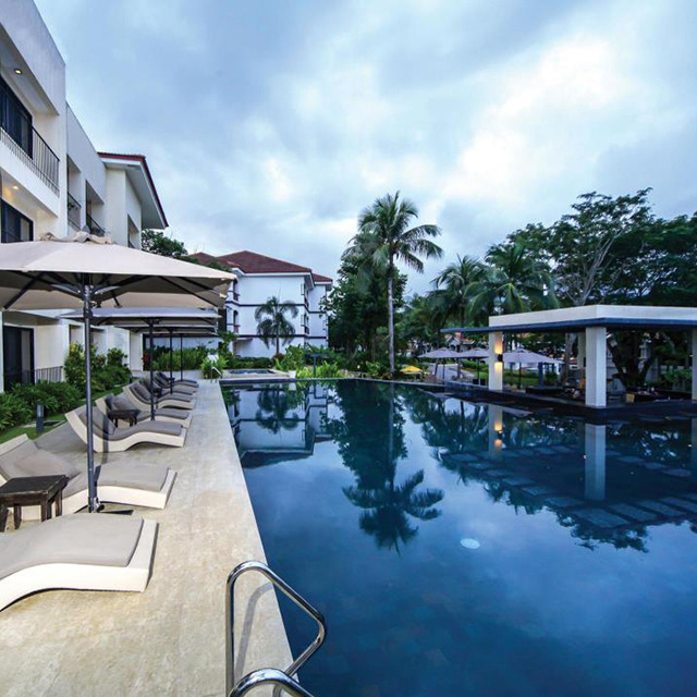 07 페어웨이즈 앤 블루워터 뉴코스트 보라카이.jpg