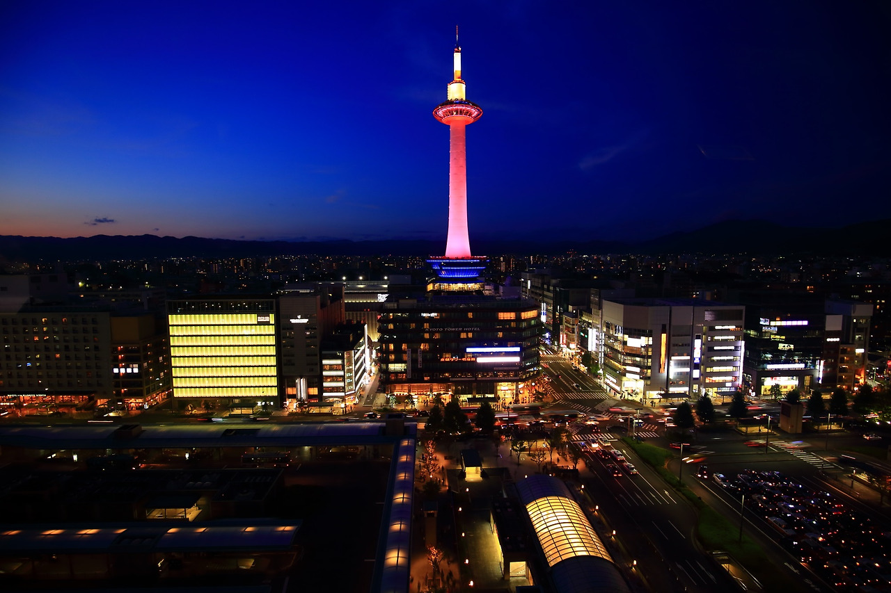 kyototower-pinkribbon-lightup.jpg