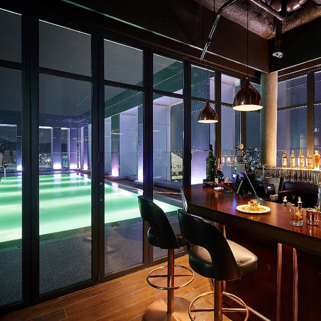 15 L7 홍대 바이 롯데.jpg