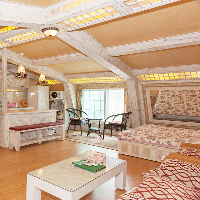 08 안성 프로방스펜션.jpg