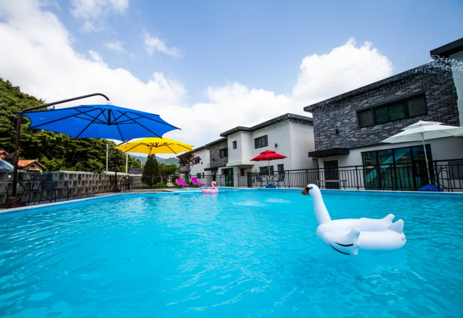 더시즌펜션 (7).jpg