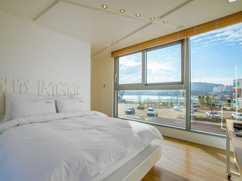 17 통영 - 모노퍼니펜션.jpg