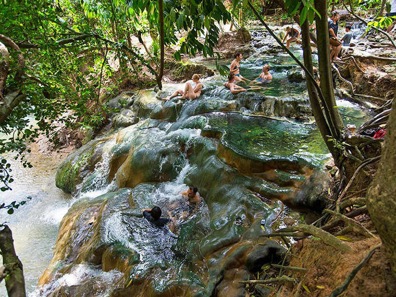 03 핫스프링.jpg