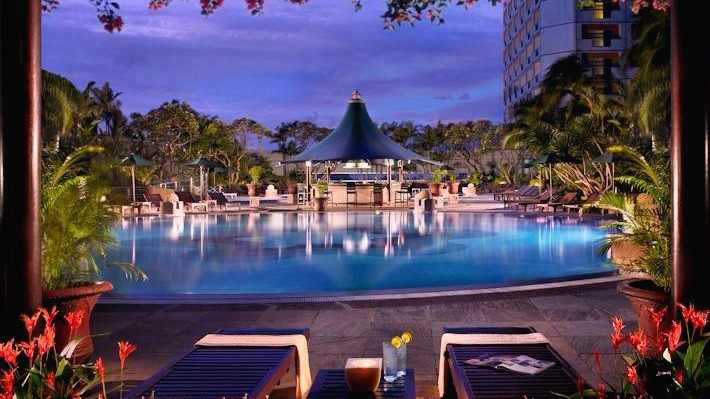 Fairmont-Singapore-Pool.jpg