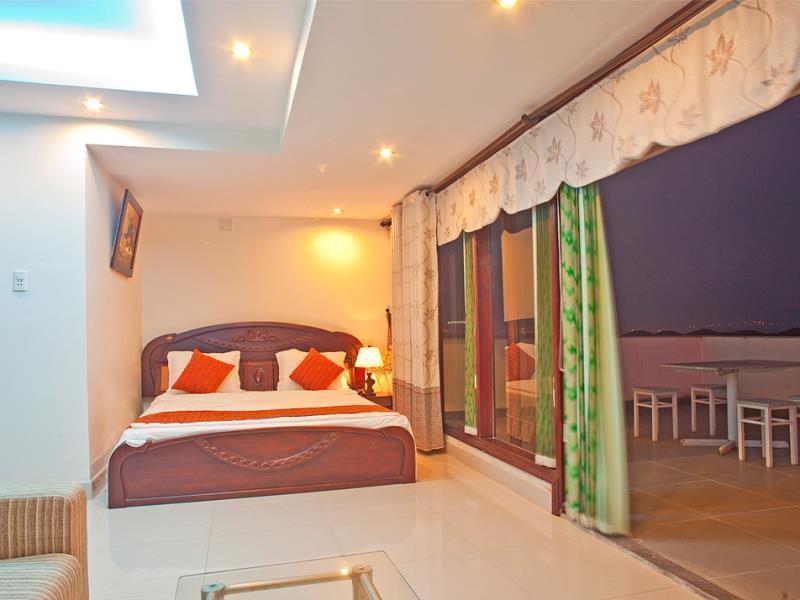 Dreams Hotel Danang.jpg