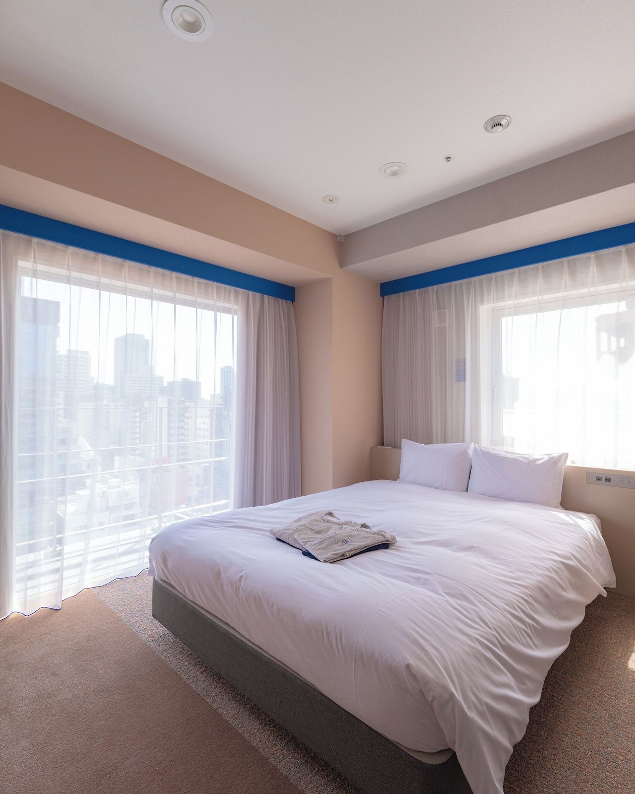 더베이스먼트호텔오사카혼마치 (10).jpg