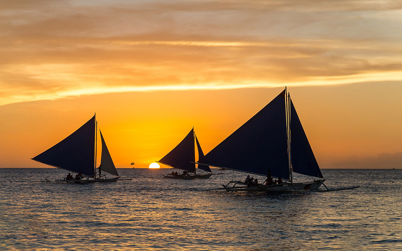 sunset_sailing_boat2019522_114219.jpg