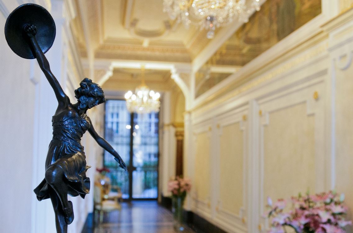 말로스트란스카 로비.jpg