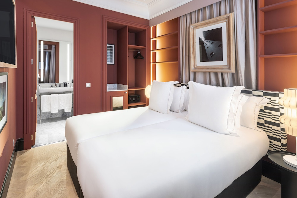 4_바르셀로나호텔_원 샷 아라고 (2).jpg