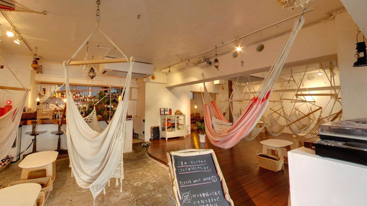 hammock-cafe.jpg