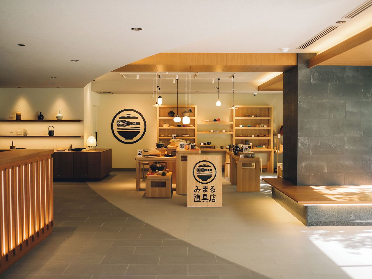 2_교토4인호텔_미마루 스위트 교토 시조 (3).jpg