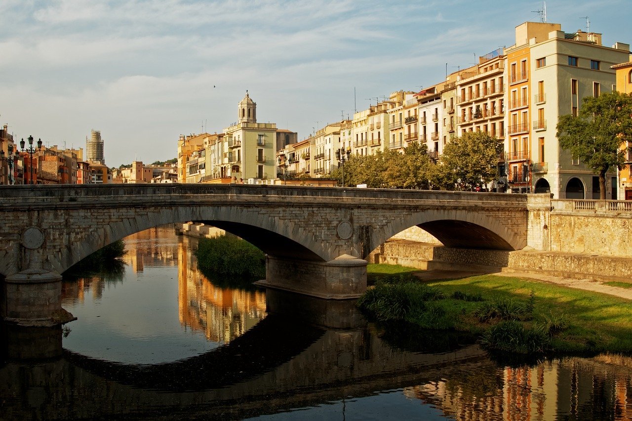 girona-2985926_1280.jpg