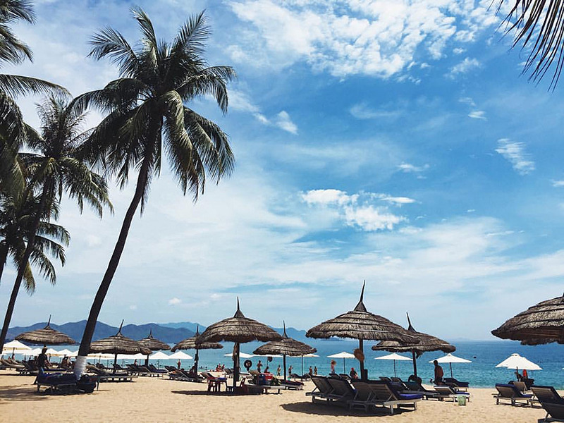 04 나트랑 해변.jpg