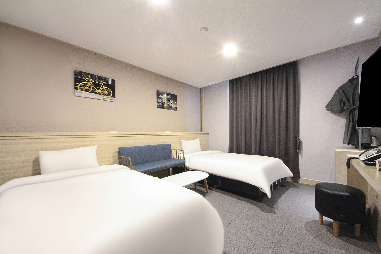 넘버25호텔 청초호점 (1).jpg