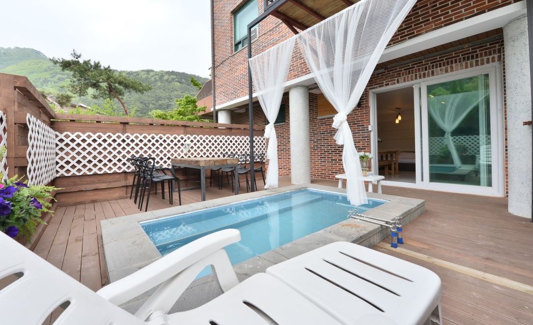 메타 978펜션 (5).jpg