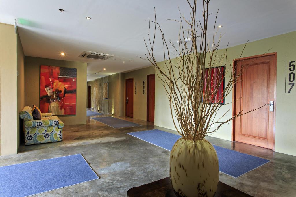 더 헨리 호텔 세부 (4).jpg