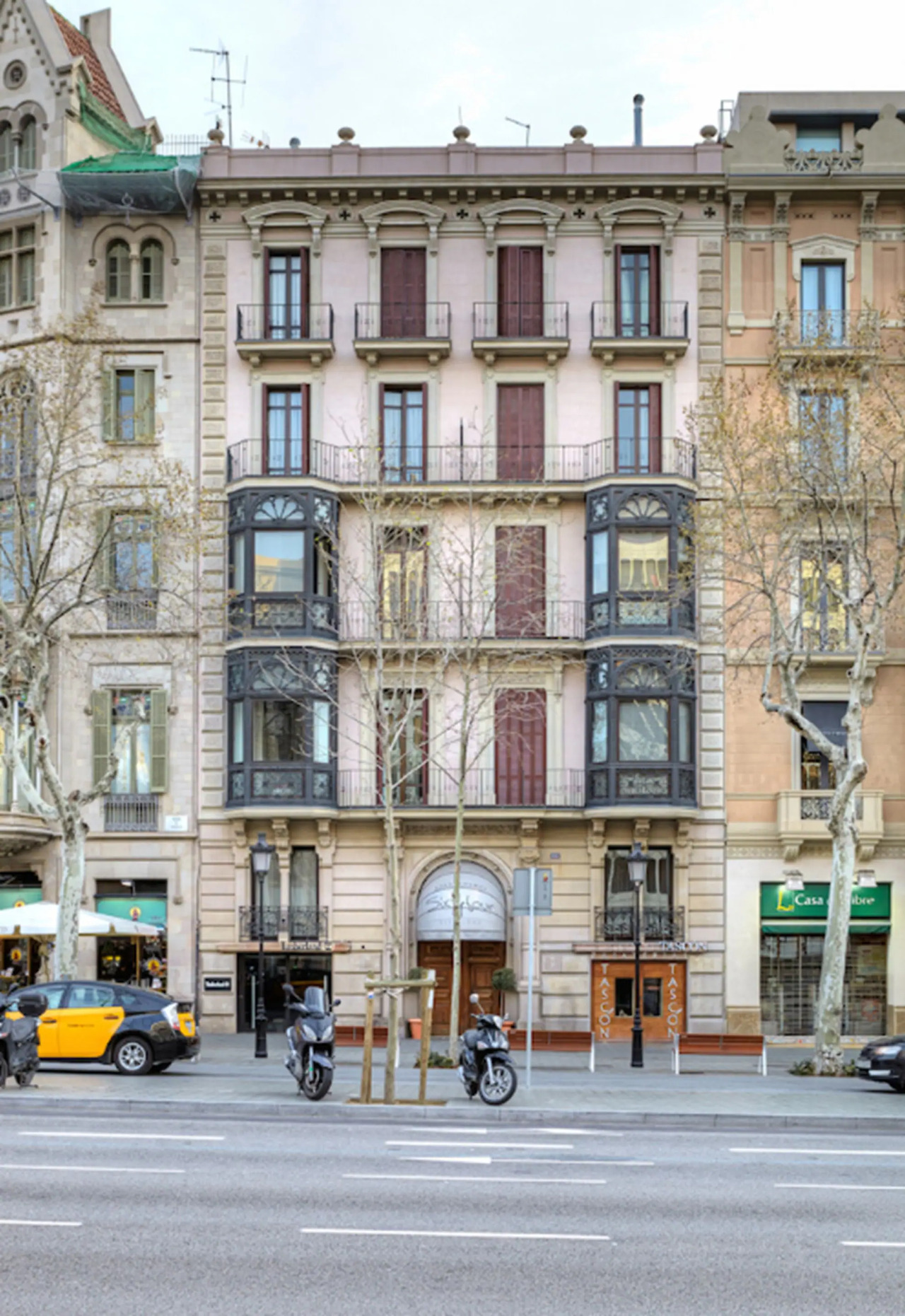 1_바르셀로나호텔_아파트먼트 식스티포 (1).jpg