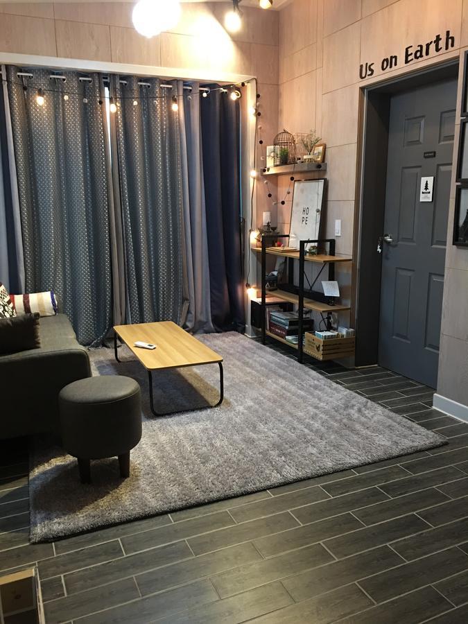 어스 온 어스  (2).jpg