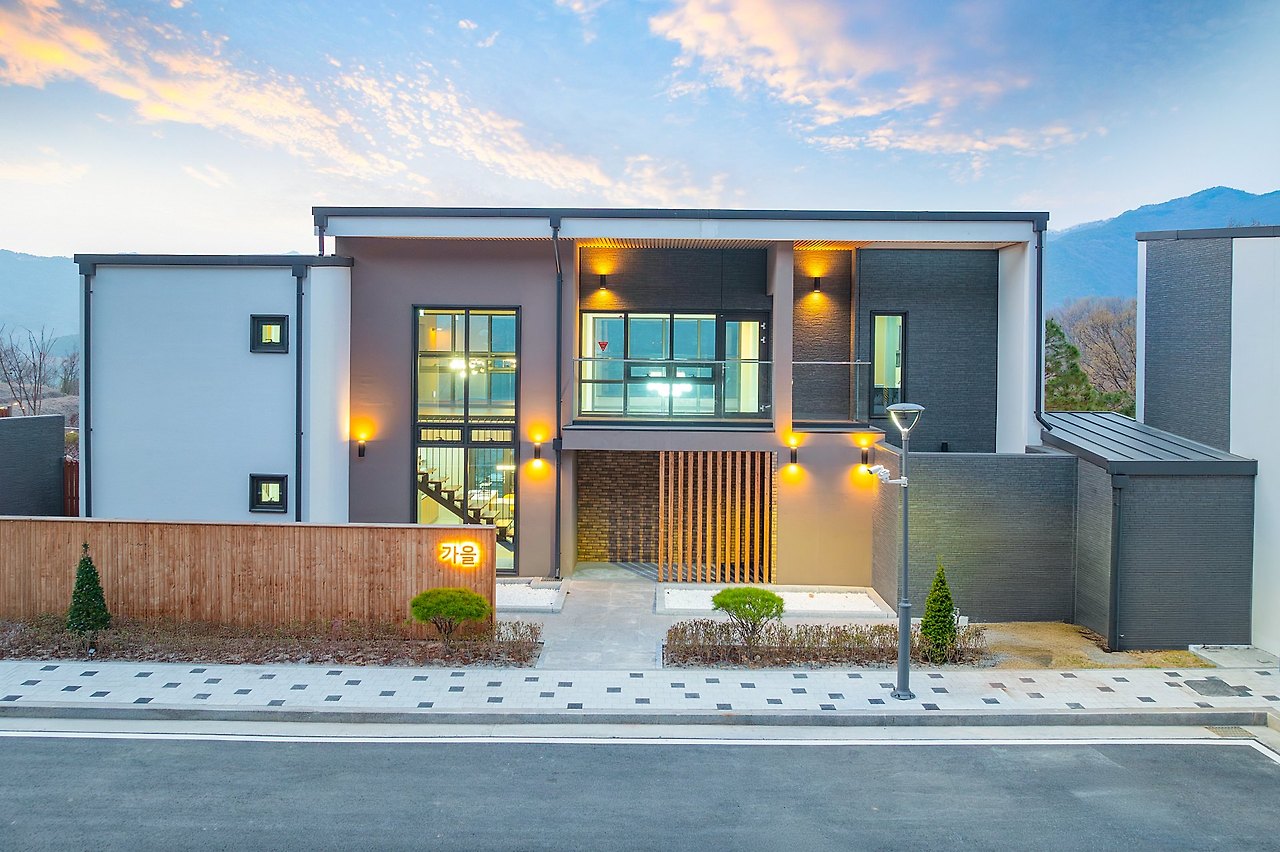 4_제천숙소추천_더샤인청풍 (1).jpg