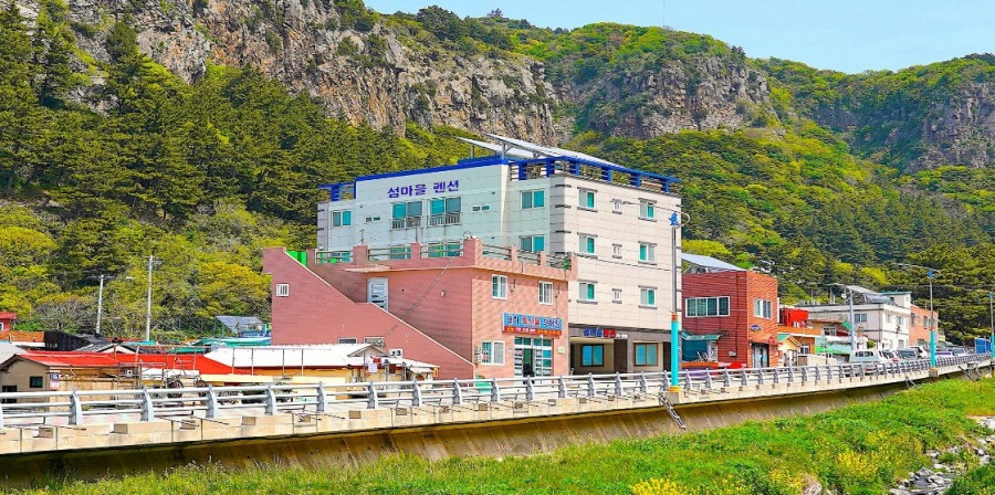 섬마을 펜션 (1).jpg
