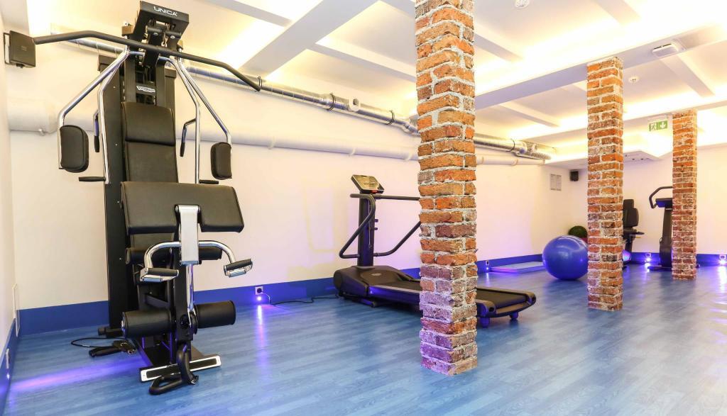 빈티지 파리 가르 뒤 노르 바이 힙합호스텔 (7).jpg