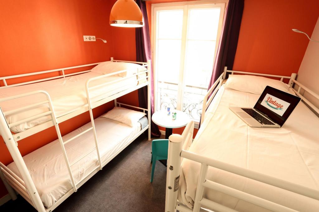 빈티지 파리 가르 뒤 노르 바이 힙합호스텔 (4).jpg