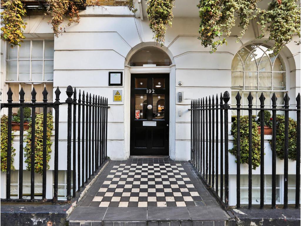 스튜디오스 2 렛 노스 가워 (7).jpg