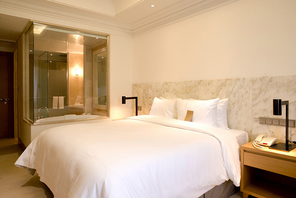 pine-grove-hotel (1).jpg