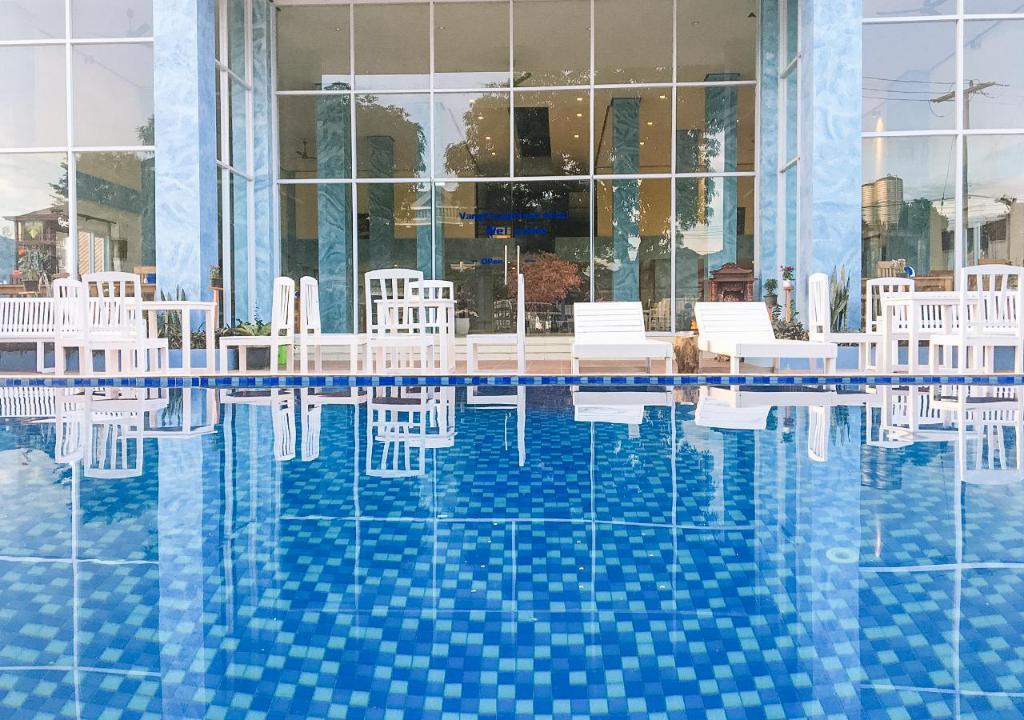 방비엥 플라자 호텔 (2).jpg