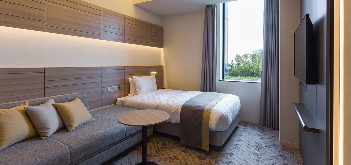 닛폰 세이넨칸 호텔 유니버셜.jpg